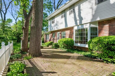 899 Litchfield Ct, Columbus, OH 43235 - photo 3