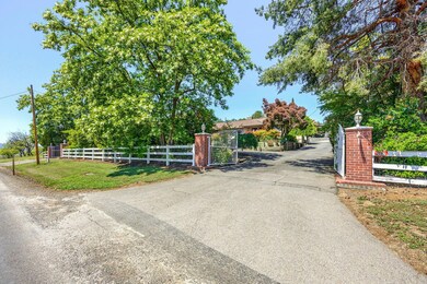2067 Coker Butte Rd, Medford, OR 97504 - photo 6