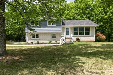 330 Cooley Ford Rd, Tennessee Ridge, TN 37178 - photo 2