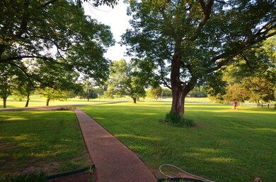 916 Berry Ave, Lebanon, TN 37090 - photo 2