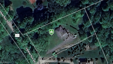 872 Yankee Run Rd, Masury, OH 44438 - photo 2