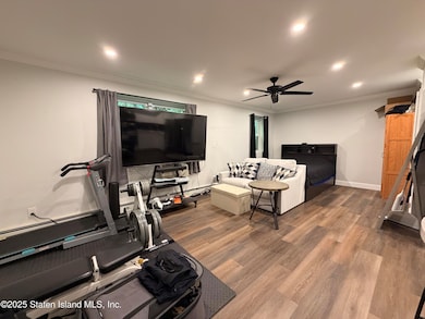 18 Bay Terrace unit 1c, Staten Island, NY 10306 - photo 6