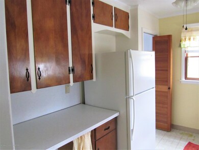 1230 Dakin St, Lansing, MI 48912 - photo 3