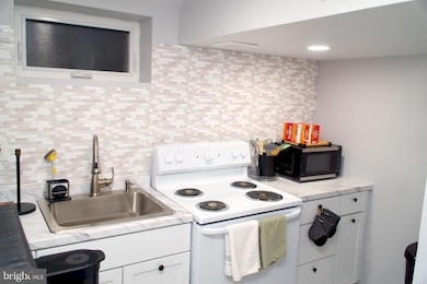 6525 Kenova St unit BASEMENT, District Heights, MD 20747 - photo 3