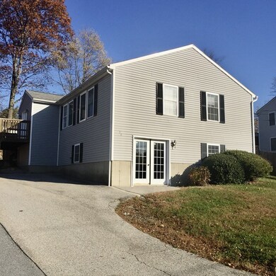 30 Iroquois St, Worcester, MA 01602 - photo 2