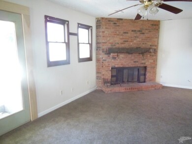 Fireplace in Familyroom