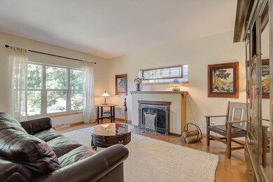 8946 White Coral Way, Middleton, WI 53562 - photo 6