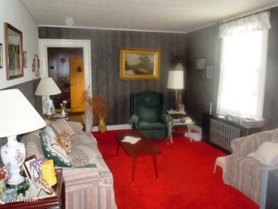 208 Chestnut Ave, Hawley, PA 18428 - photo 5