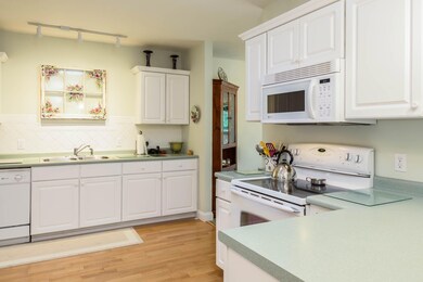 66 Macintosh Ln, Old Orchard Beach, ME 04064 - photo 5