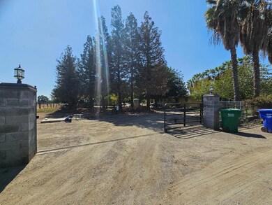 14398 Avenue 88, Pixley, CA 93256 - photo 3