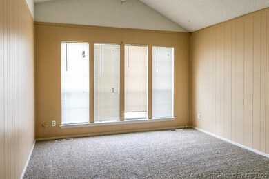 313 N Cedar St, Jenks, OK 74037 - photo 4