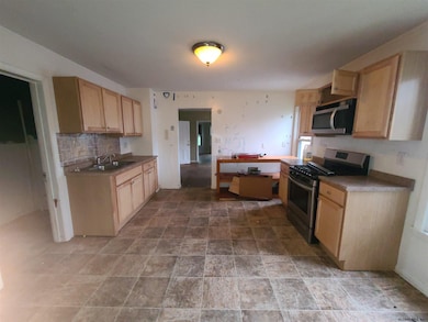 1159 Baker Ave, Schenectady, NY 12309 - photo 4