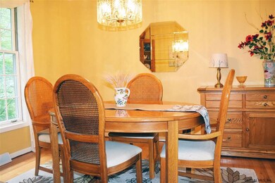 31 Lincoln Ave, Clifton Park, NY 12065 - photo 6