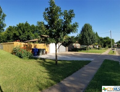 1813 Pleasant Ln, Copperas Cove, TX 76522 - photo 6