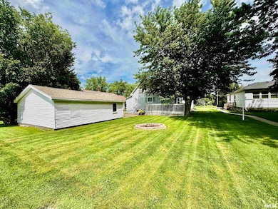 1215 13th St, Viola, IL 61486 - photo 2