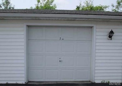 1 Car Garage Parking