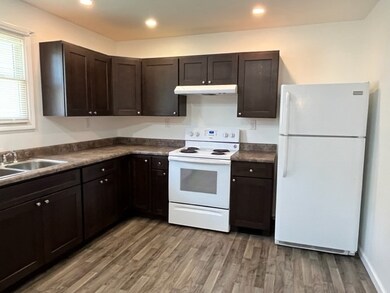 703 A & B W Franklin Ave, Effingham, IL 62401 - photo 4