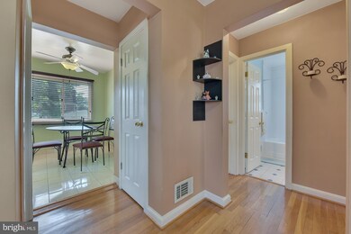 2215 Charleston Place, Hyattsville, MD 20783 - photo 5