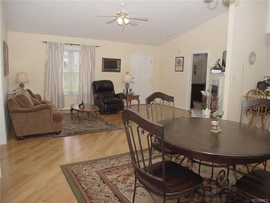 Diagonally laid laminate flooring