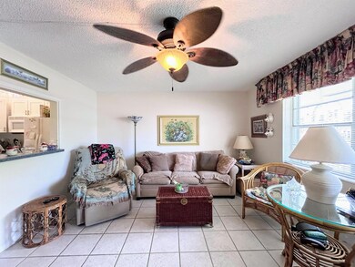 340 Horizons W unit 203, Boynton Beach, FL 33435 - photo 3