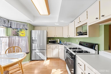 106 Wilshire Ct, Old Bridge, NJ 08857 - photo 7