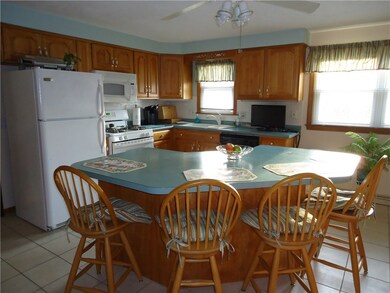 6 Cora St, North Providence, RI 02911 - photo 3