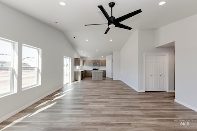 868 Strike Eagle St, Mountain Home, ID 83647 - photo 7