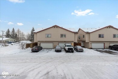 02-Exterior Front-DW-2884