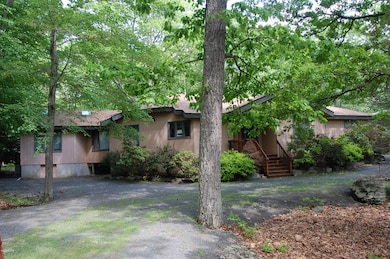 401 Canoe Brook Dr, Hawley, PA 18428 - photo 2