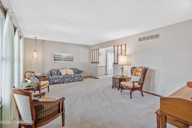 1817 Tanner Bridge Rd, Jefferson City, M