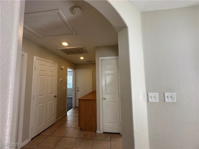 5926 Mahogany Mountain Dr, Las Vegas, NV 89142 - photo 6