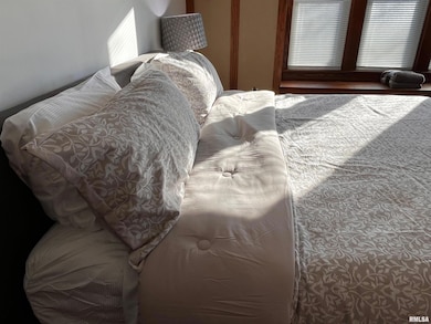 2608 Leclaire St, Davenport, IA 52803 - photo 6