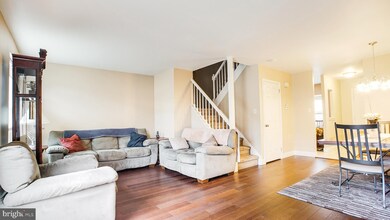 537 Bassett Ln, Norristown, PA 19403 - photo 5