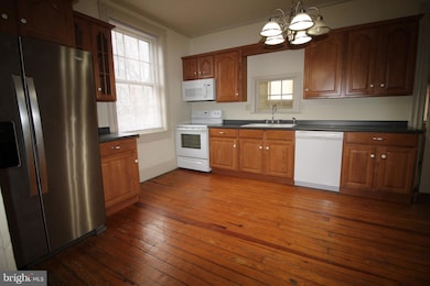 254 S Railroad Ave, New Holland, PA 17557 - photo 5