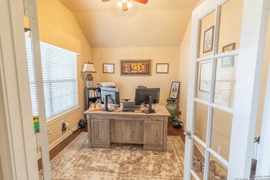 24711 Catalan Cliff, San Antonio, TX 78261 - photo 2