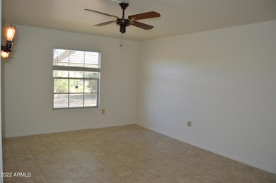10560 W Ocotillo Dr unit 39, Sun City, AZ 85373 - photo 7