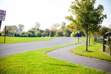 2164 Eagles Landing Dr unit 107, Nazareth, PA 18064 - photo 2