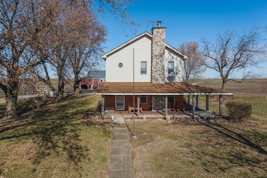 32892 Mcclure Rd, Colfax, IL 61728 - photo 2