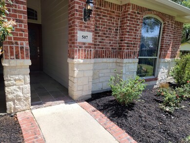 507 S Walnut St, Tomball, TX 77375 - photo 2