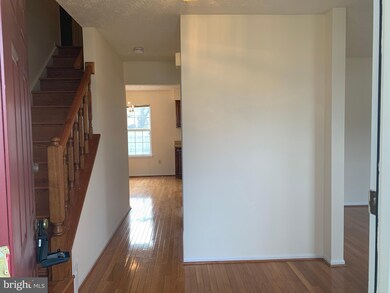 9317 Kings Grant Rd, Laurel, MD 20723 - photo 5