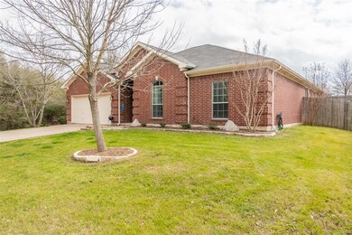 2426 Timber Cove Dr, Weatherford, TX 76087 - photo 2