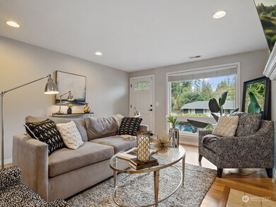 24232 Firdale Ave, Edmonds, WA 98020 - photo 6