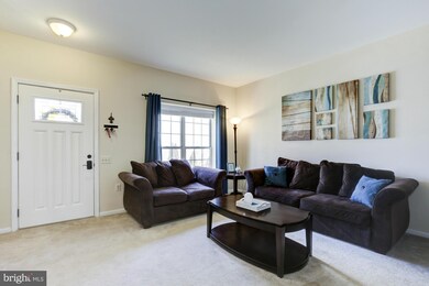 7232 Stover Dr, Alexandria, VA 22306 - photo 5