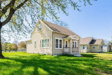 814 Fleming Ave, Eau Claire, WI 54701 - photo 3