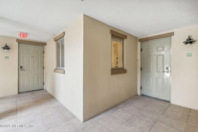 (3) 3-web-or-mls-2519 Boxwood Ln 2520