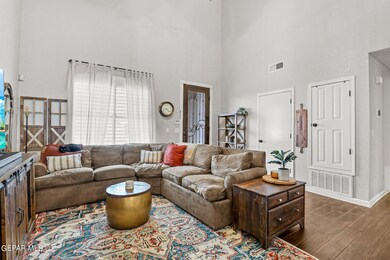 821 Desert Bush Dr, El Paso, TX 79928 - photo 3