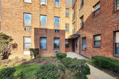 215-43 48th Ave unit 3B, Bayside, NY 11364 - photo 3