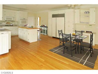 Kitchen - Eat-In Kitchen with Virtual Staging