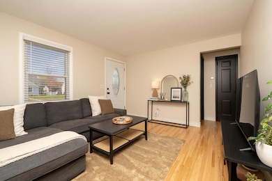 5909 Xerxes Ave S, Minneapolis, MN 55410 - photo 4