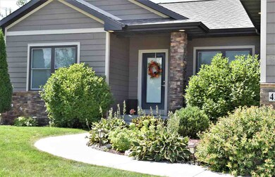 4323 Wedgewood Dr, Cedar Falls, IA 50613 - photo 3